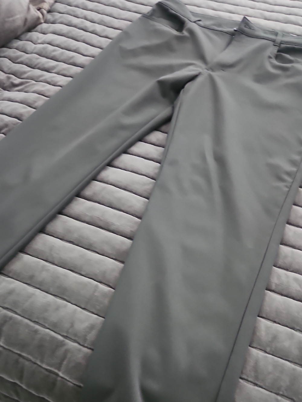 Callaway Men's Chinos in Charcoal Gray